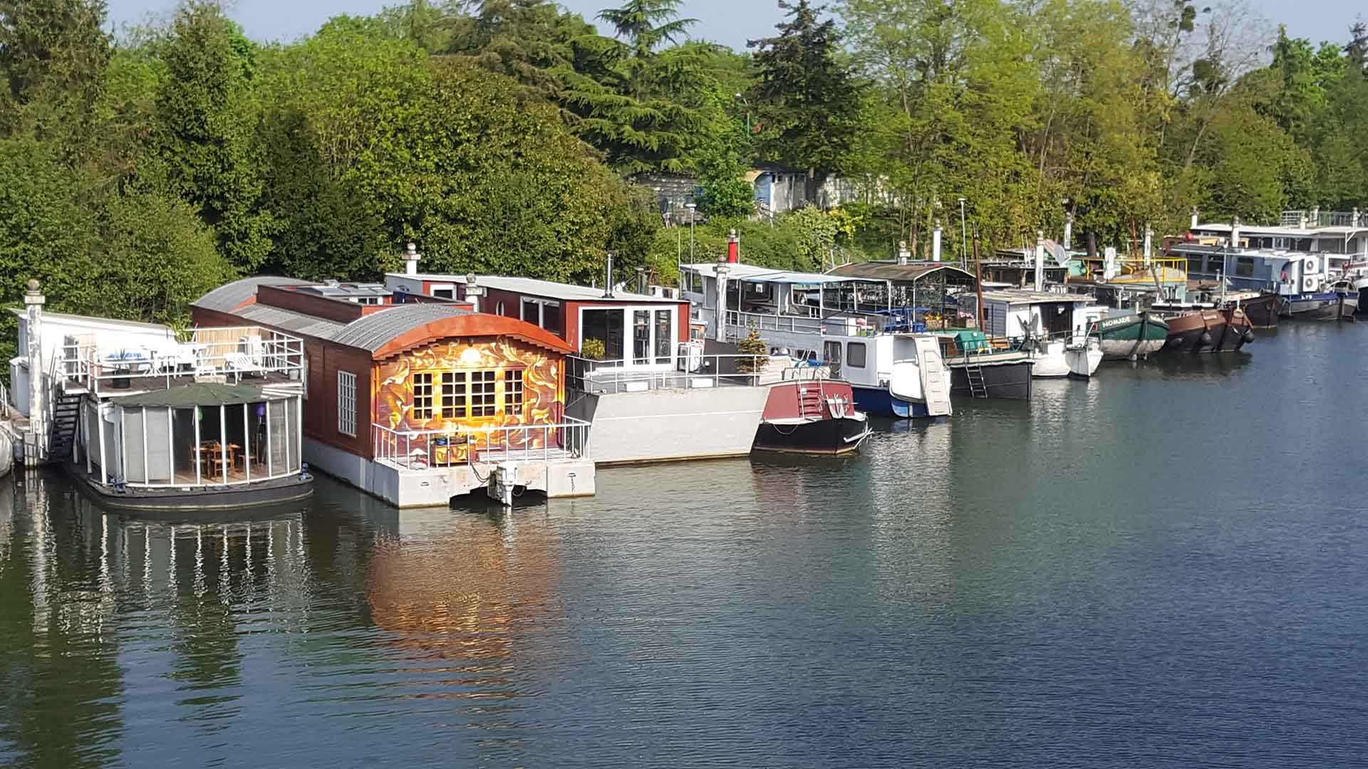 Houseboat