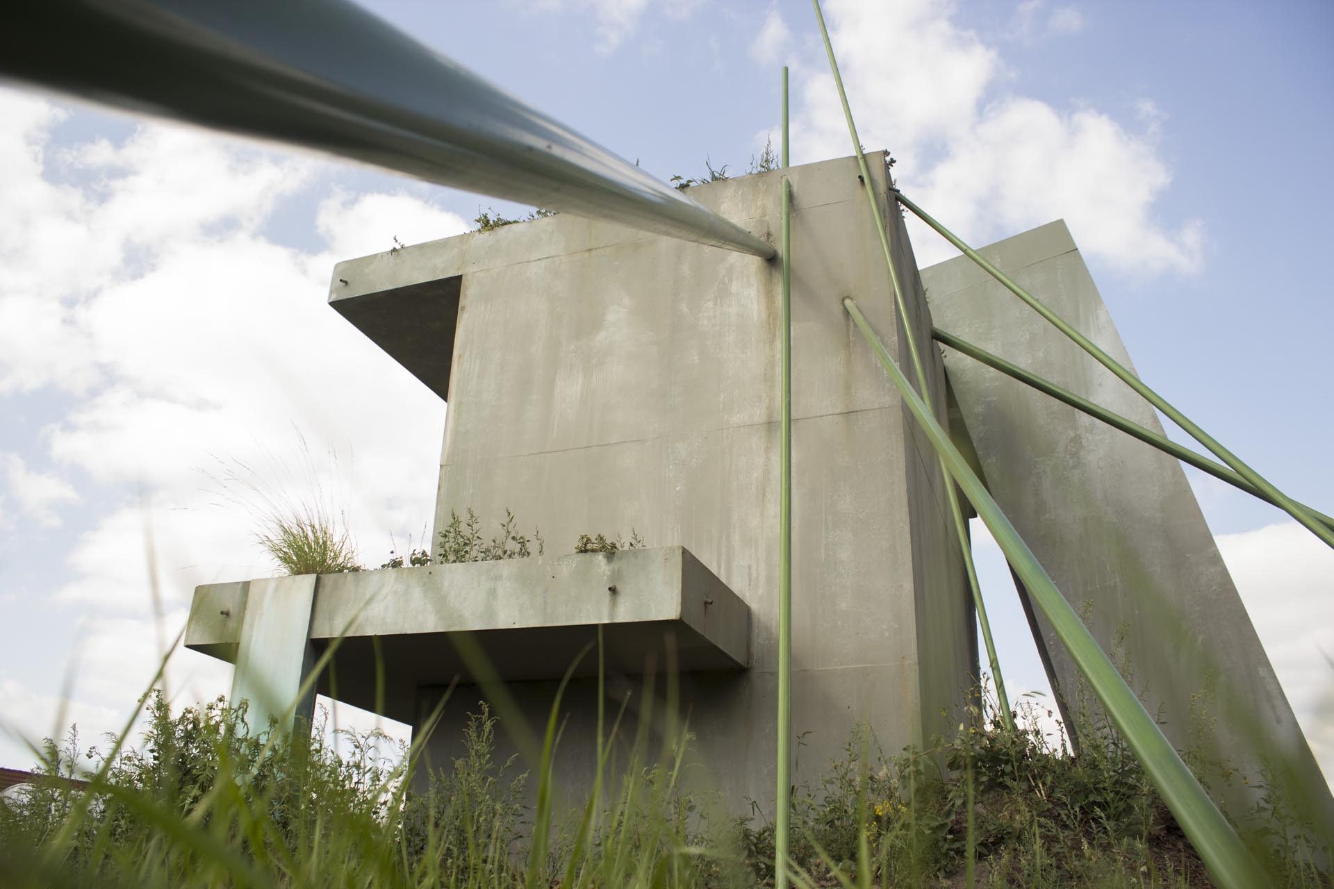 roubens-duquenne-abstract-organic-vegetal-concrete-sculpture-instal-monument-future-contemporary-paint-street-art-nature-valencienne_11